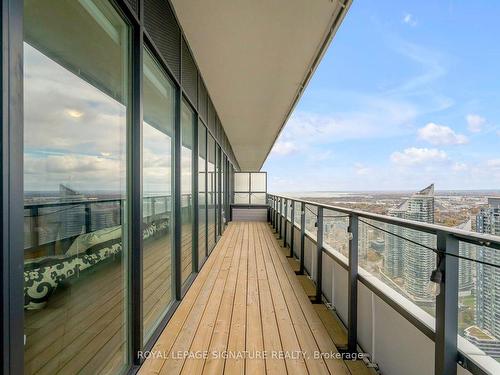 4503-20 Shore Breeze Dr, Toronto, ON - Outdoor With Balcony With View With Exterior