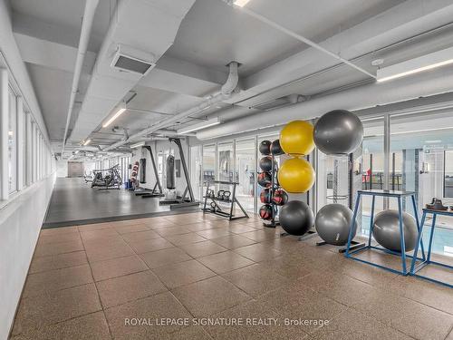 4503-20 Shore Breeze Dr, Toronto, ON - Indoor Photo Showing Gym Room