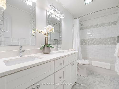 18-342 Catharine St N, Hamilton, ON - Indoor Photo Showing Bathroom