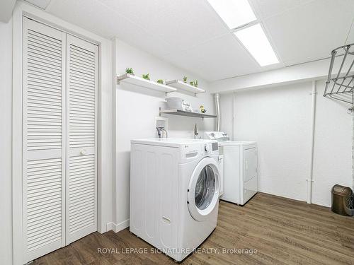 18-342 Catharine St N, Hamilton, ON - Indoor Photo Showing Laundry Room