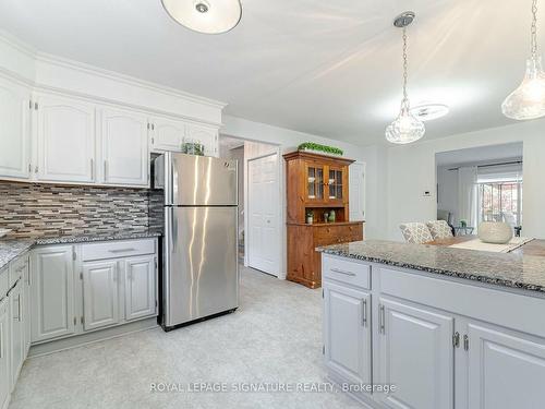 18-342 Catharine St N, Hamilton, ON - Indoor Photo Showing Kitchen With Upgraded Kitchen