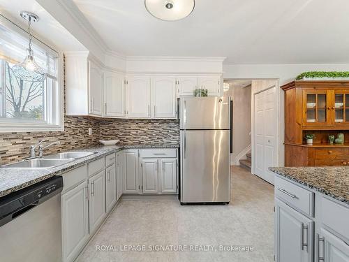 18-342 Catharine St N, Hamilton, ON - Indoor Photo Showing Kitchen With Double Sink