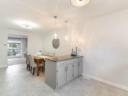 18-342 Catharine St N, Hamilton, ON - Indoor Photo Showing Dining Room