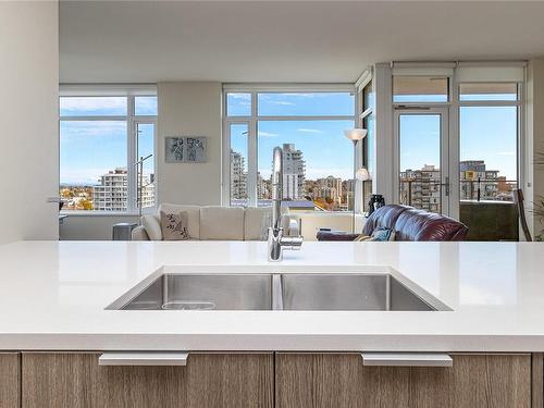 1403-728 Yates St, Victoria, BC - Indoor Photo Showing Kitchen With Double Sink