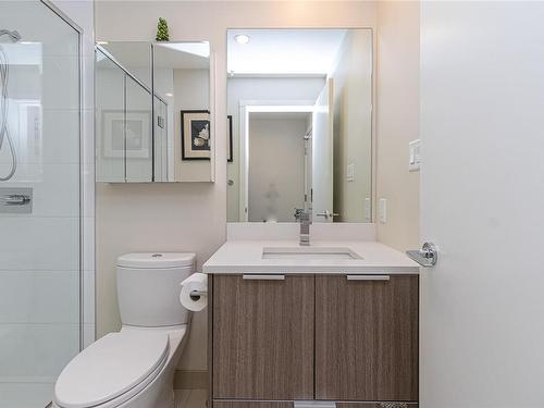 1403-728 Yates St, Victoria, BC - Indoor Photo Showing Bathroom