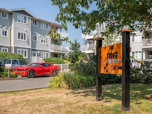 22-119 20Th St, Courtenay, BC - Outdoor With Balcony