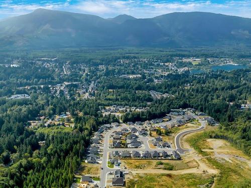 708 Mountain View Dr North, Lake Cowichan, BC 