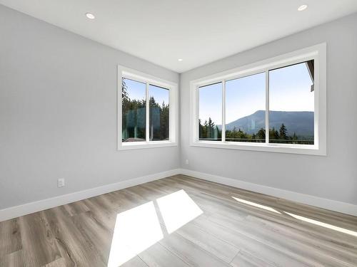 708 Mountain View Dr North, Lake Cowichan, BC 