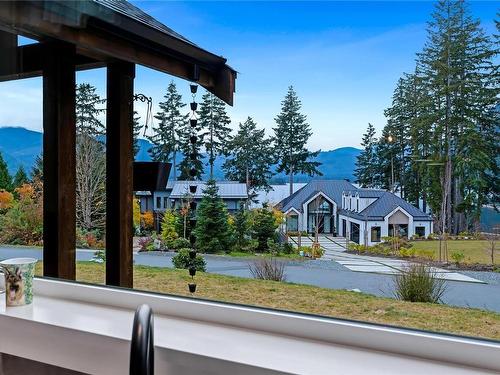 7375 Lakefront Dr, Lake Cowichan, BC 