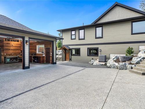 7375 Lakefront Dr, Lake Cowichan, BC 