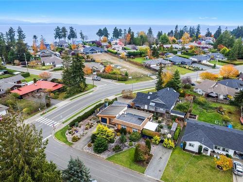 798 Phillips St, Parksville, BC 