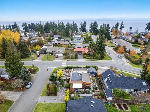 798 Phillips St, Parksville, BC 