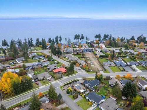 798 Phillips St, Parksville, BC 