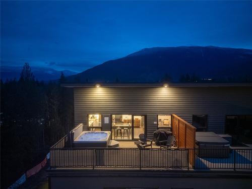 2204-1901 Nels Nelson Crescent, Revelstoke, BC - Outdoor With Deck Patio Veranda