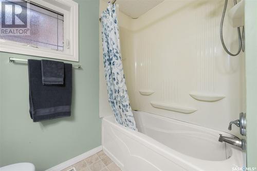 1202 Assiniboia Avenue, Cupar, SK - Indoor Photo Showing Bathroom