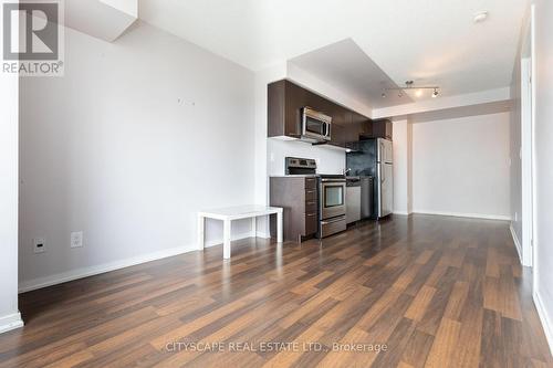 1027 - 38 Joe Shuster Way, Toronto, ON - Indoor Photo Showing Kitchen