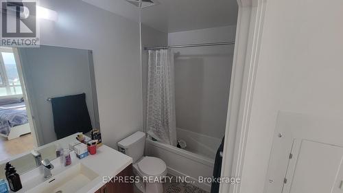 1508 - 8 Nahani Way, Mississauga, ON - Indoor Photo Showing Bathroom