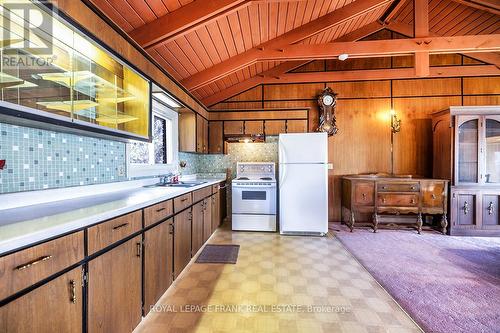 36 Summer Drive, Kawartha Lakes (Little Britain), ON - Indoor Photo Showing Kitchen