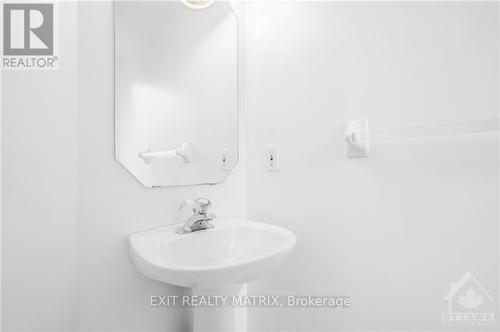 21 - 825 Grenon Avenue, Ottawa, ON - Indoor Photo Showing Bathroom