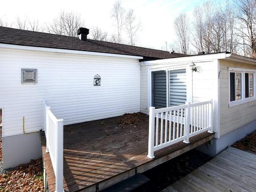 Balcony - 2027 Rue Champagne, Sainte-Julienne, QC - Outdoor With Exterior