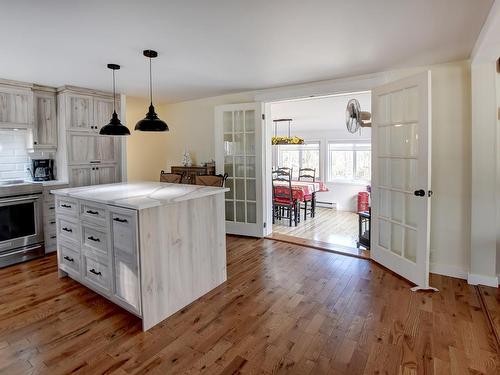 Kitchen - 2027 Rue Champagne, Sainte-Julienne, QC - Indoor Photo Showing Kitchen