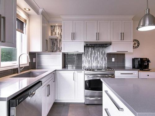 Cuisine - 7154 Rue George-Baptist, Trois-Rivières, QC - Indoor Photo Showing Kitchen With Upgraded Kitchen