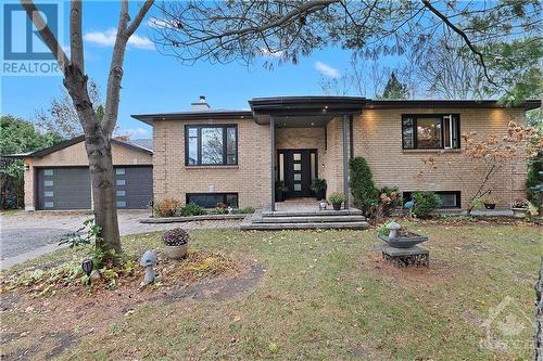 6477 Wheatfield Crescent, Greely, ON - Outdoor