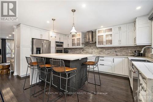 6477 Wheatfield Crescent, Ottawa, ON - Indoor Photo Showing Kitchen With Upgraded Kitchen