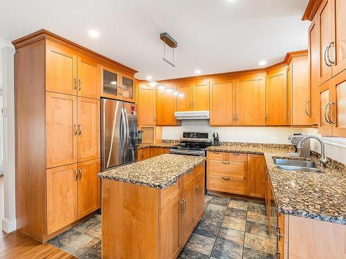 Cuisine - 790 Rue Degré, Magog, QC - Indoor Photo Showing Kitchen With Double Sink