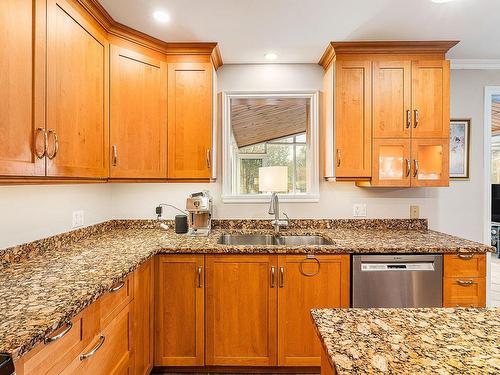 Cuisine - 790 Rue Degré, Magog, QC - Indoor Photo Showing Kitchen With Double Sink