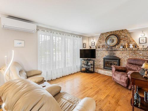 Salon - 790 Rue Degré, Magog, QC - Indoor Photo Showing Living Room With Fireplace