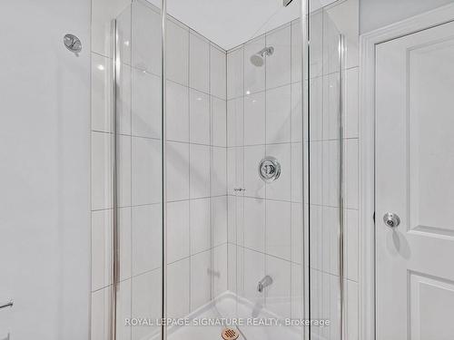 21 Page Ave, Toronto, ON - Indoor Photo Showing Bathroom