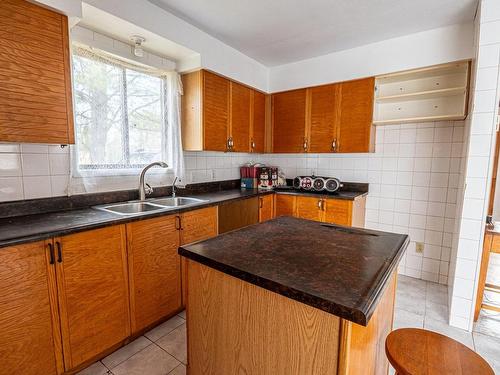 Kitchen - 577 Prom. J.-Martin, Rivière-Beaudette, QC - Indoor Photo Showing Kitchen With Double Sink