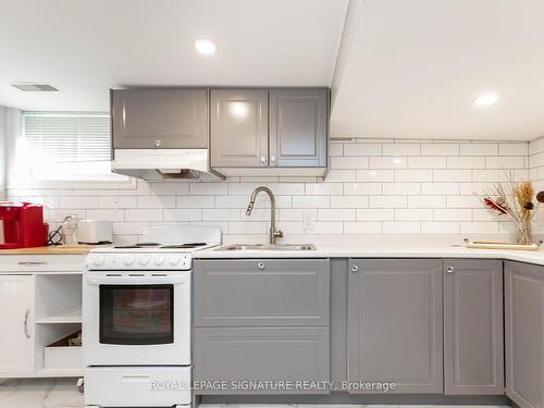 44 Hart Ave, Toronto, ON - Indoor Photo Showing Kitchen