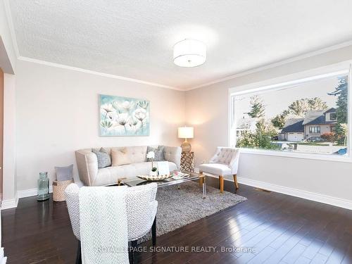 44 Hart Ave, Toronto, ON - Indoor Photo Showing Living Room