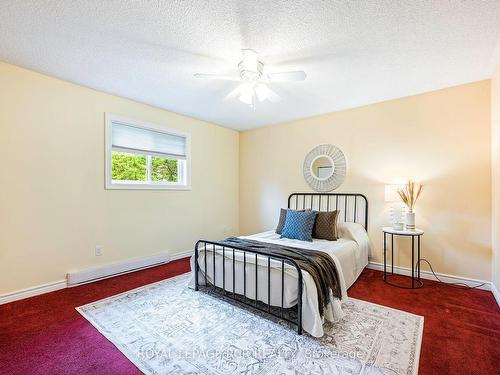 433409 4Th Line, Amaranth, ON - Indoor Photo Showing Bedroom