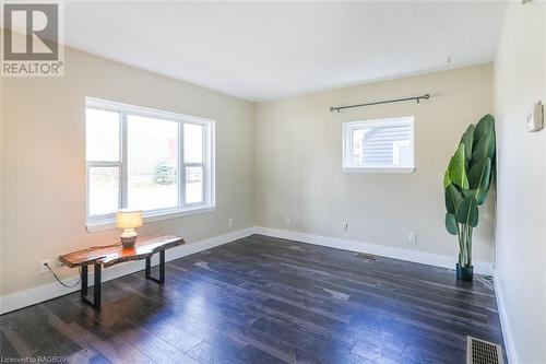 409 Claude Street, South Bruce Peninsula, ON - Indoor Photo Showing Other Room