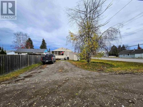 3020 5Th Avenue, Prince George, BC - Outdoor