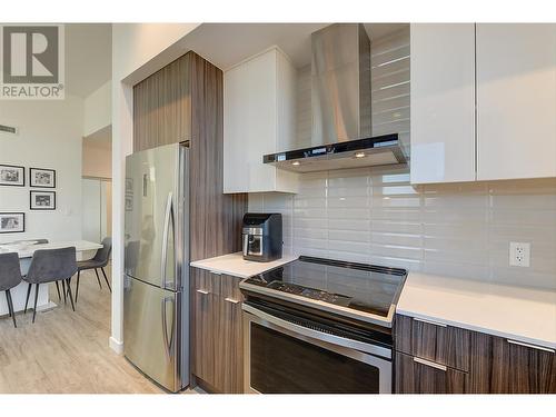 1800 Richter Street Unit# Ph6, Kelowna, BC - Indoor Photo Showing Kitchen With Upgraded Kitchen