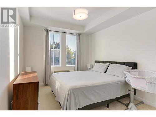 1800 Richter Street Unit# Ph6, Kelowna, BC - Indoor Photo Showing Bedroom