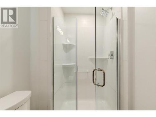 1800 Richter Street Unit# Ph6, Kelowna, BC - Indoor Photo Showing Bathroom