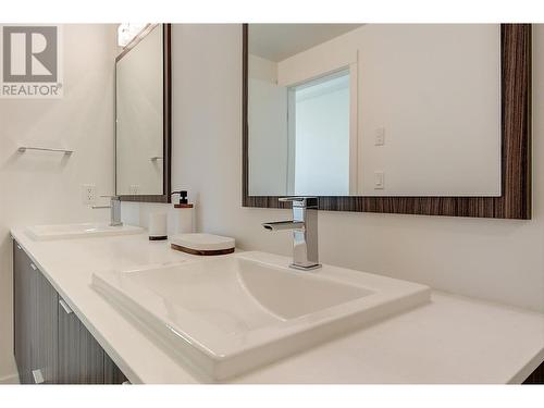 1800 Richter Street Unit# Ph6, Kelowna, BC - Indoor Photo Showing Bathroom