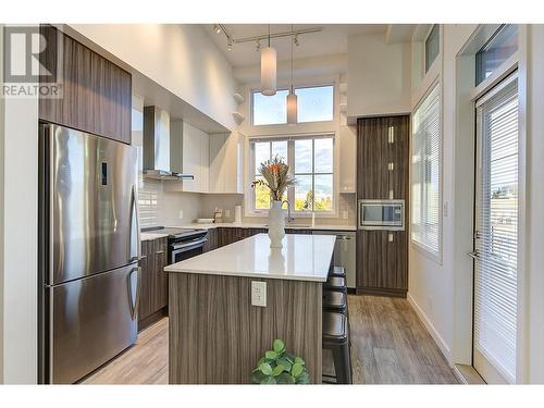 1800 Richter Street Unit# Ph6, Kelowna, BC - Indoor Photo Showing Kitchen With Upgraded Kitchen