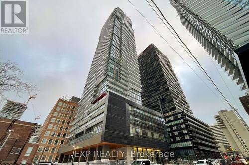 2006 - 39 Roehampton Avenue, Toronto, ON - Outdoor With Facade