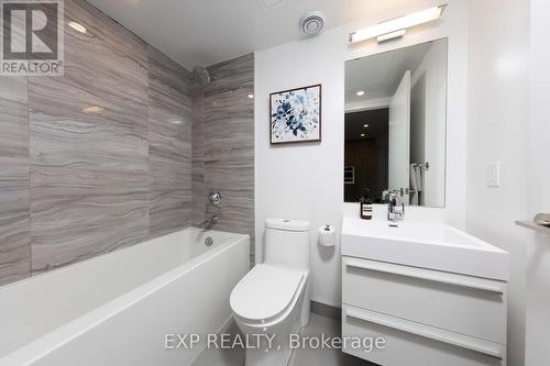 2006 - 39 Roehampton Avenue, Toronto, ON - Indoor Photo Showing Bathroom