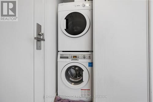 2702 - 28 Wellesley Street E, Toronto, ON - Indoor Photo Showing Laundry Room