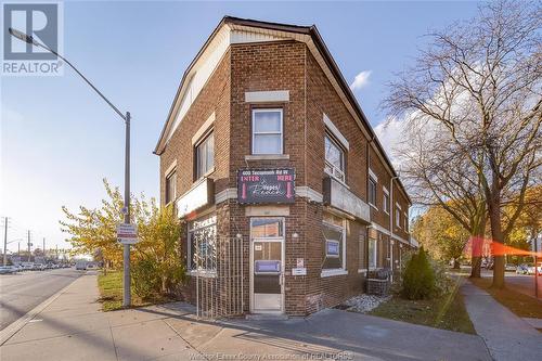 400 Tecumseh Road, Windsor, ON 