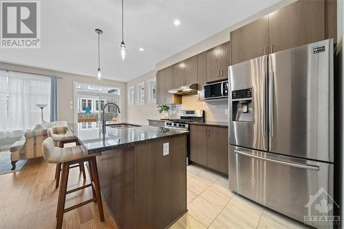 423 Warmstone Drive, Stittsville, ON - Indoor Photo Showing Kitchen With Stainless Steel Kitchen With Upgraded Kitchen