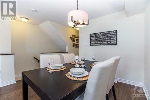 2404 Esprit Drive, Ottawa, ON - Indoor Photo Showing Dining Room