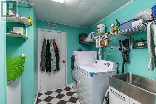 2 Pike Place, Mt Pearl, NL - Indoor Photo Showing Laundry Room